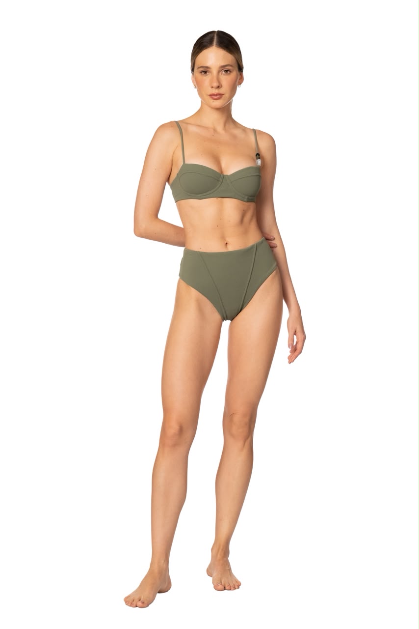 Sunny Izzie Bikini HW